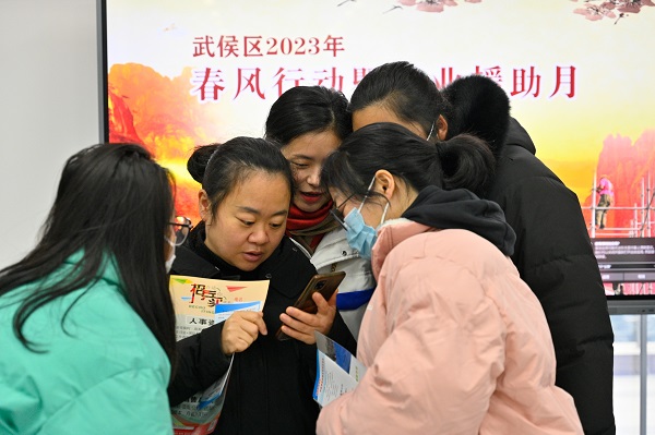 小武再出新招！多措并舉助力農(nóng)民工返崗就業(yè) 第3張