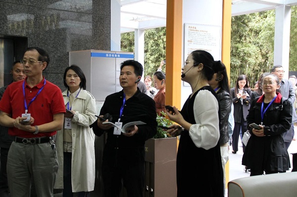 再獲點(diǎn)贊! 成都市委辦公廳、市政府辦公廳和市人社局相關(guān)領(lǐng)導(dǎo)一行參訪由瑞方人力打造的全市首個(gè)就業(yè)小站 第3張