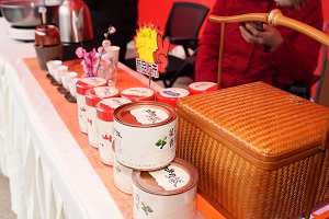 “百米小巷”人潮涌動(dòng)！瑞方人力助力2025年武侯區(qū)春風(fēng)行動(dòng)專場招聘會“開門紅” 第11張